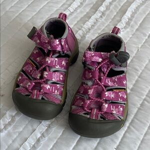 Kids Pink Keen Sandals